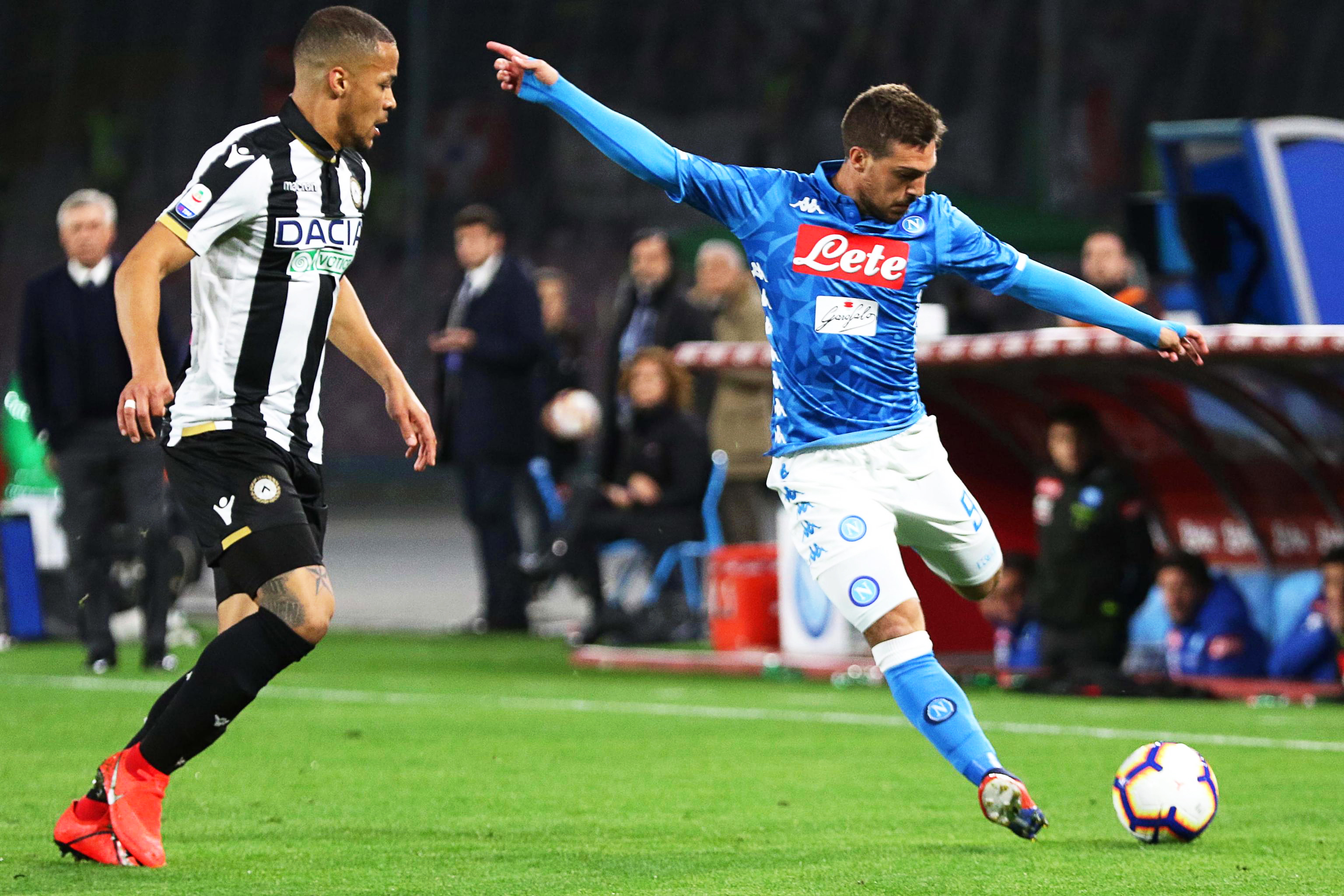 球星晒训练照，身体状态爆棚（球星晒出训练照，竞技状态拉满）