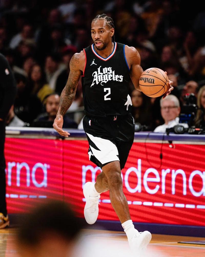 半场战报：乌迪内斯0-1热那亚，马利诺夫斯基点射（中场速报：热那亚1-0领先乌迪内斯，马利诺夫斯基点球破门）