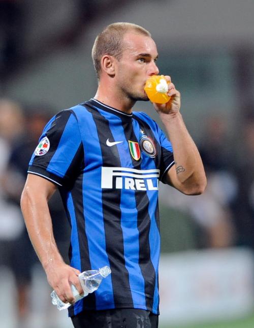 安东尼奥：有些不满不能细说；我们一直长期考察王博豪（安东尼奥：部分不满不便细说，我们一直在长期关注王博豪）