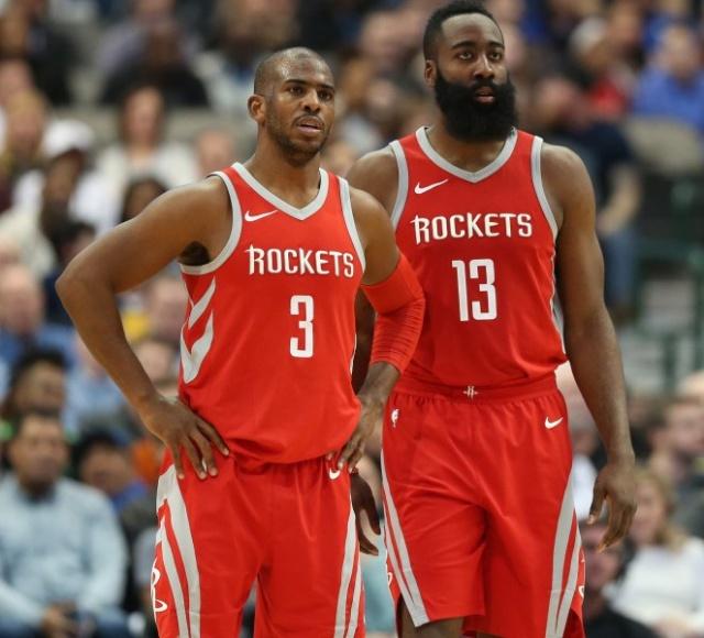 马绩效：年轻球员应以C罗为榜样，梅西是天才不需要过多训练（马绩效：年轻球员该以C罗为范，梅西天赋超群无需过度训练）